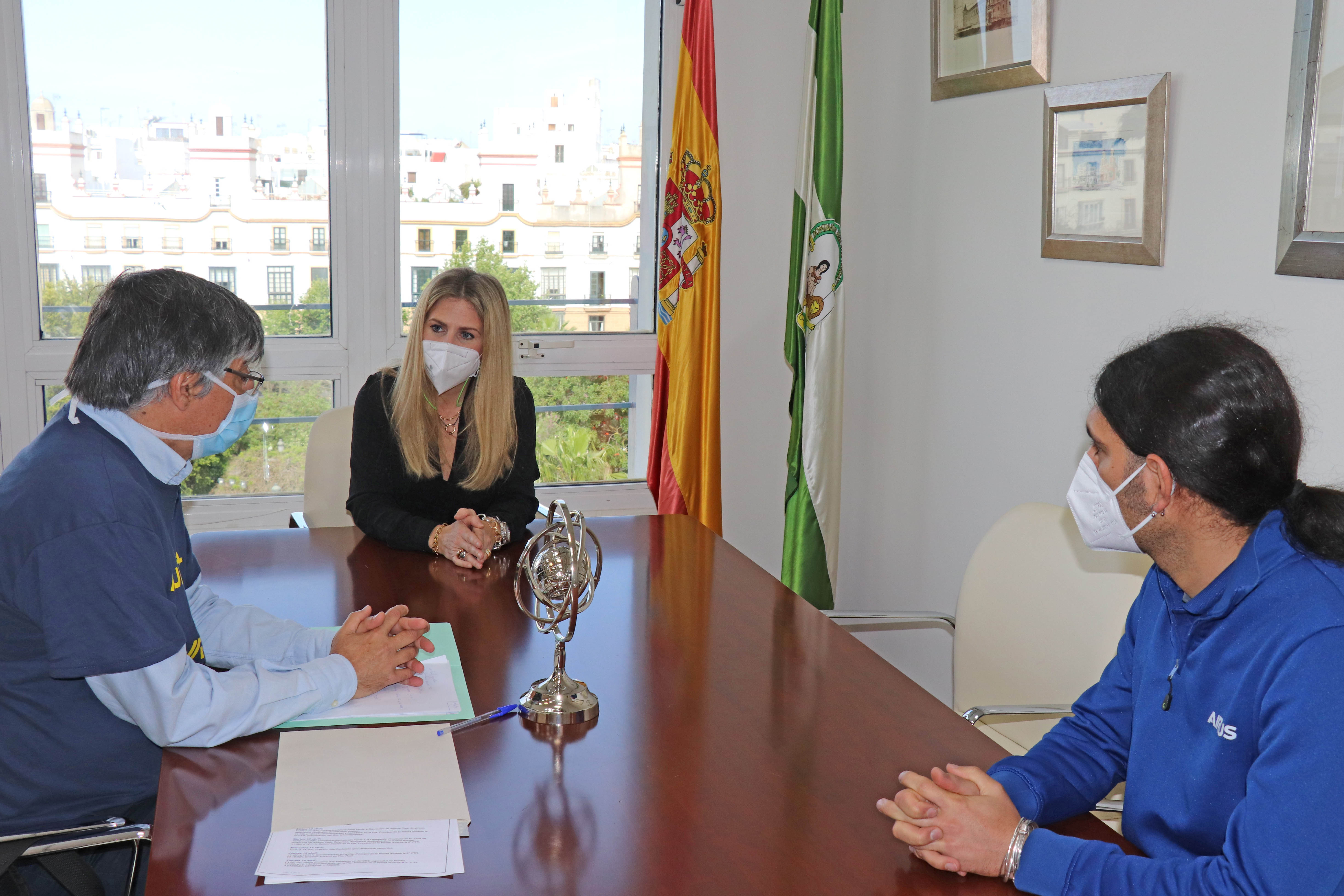 Mestre pide "unidad de mensaje" contra el posible cierre de Airbus en Puerto Real Mestre pide "unidad de mensaje" contra el posible cierre de Airbus en Puerto Real