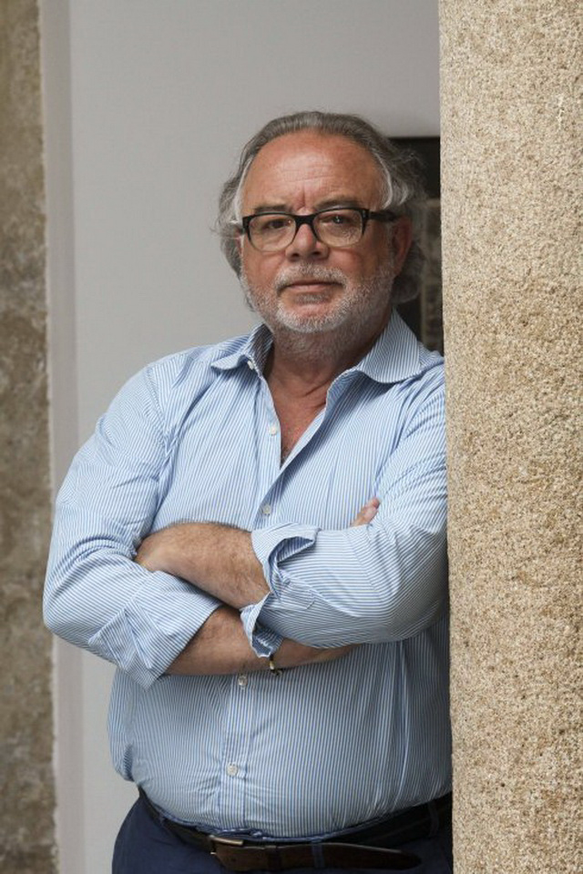 El Infectólogo Agustín Muñoz, en Onda Cero, llama a la tranquilidad sobre el vial Janssen y señala que la vacunación no está suspendida El Infectólogo Agustín Muñoz, en Onda Cero, llama a la tranquilidad sobre el vial Janssen y señala que la vacunación no está suspendida