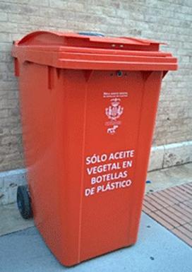 El Ayuntamiento instalará en València 266 contenedores para la recogida de aceite doméstico usado El Ayuntamiento instalará en València 266 contenedores para la recogida de aceite doméstico usado