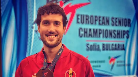 Raúl Martínez García, medalla de bronce en el Europeo 2021 absoluto de taekwondo. TAEKWONDO