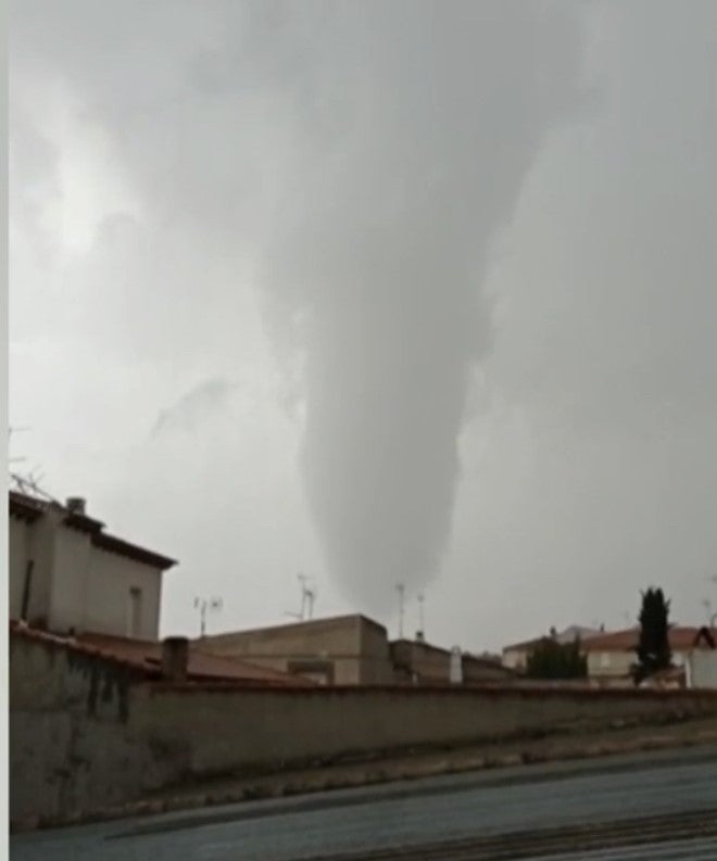 Villacañas hace balance de daños tras el tornado del sábado Villacañas hace balance de daños tras el tornado del sábado