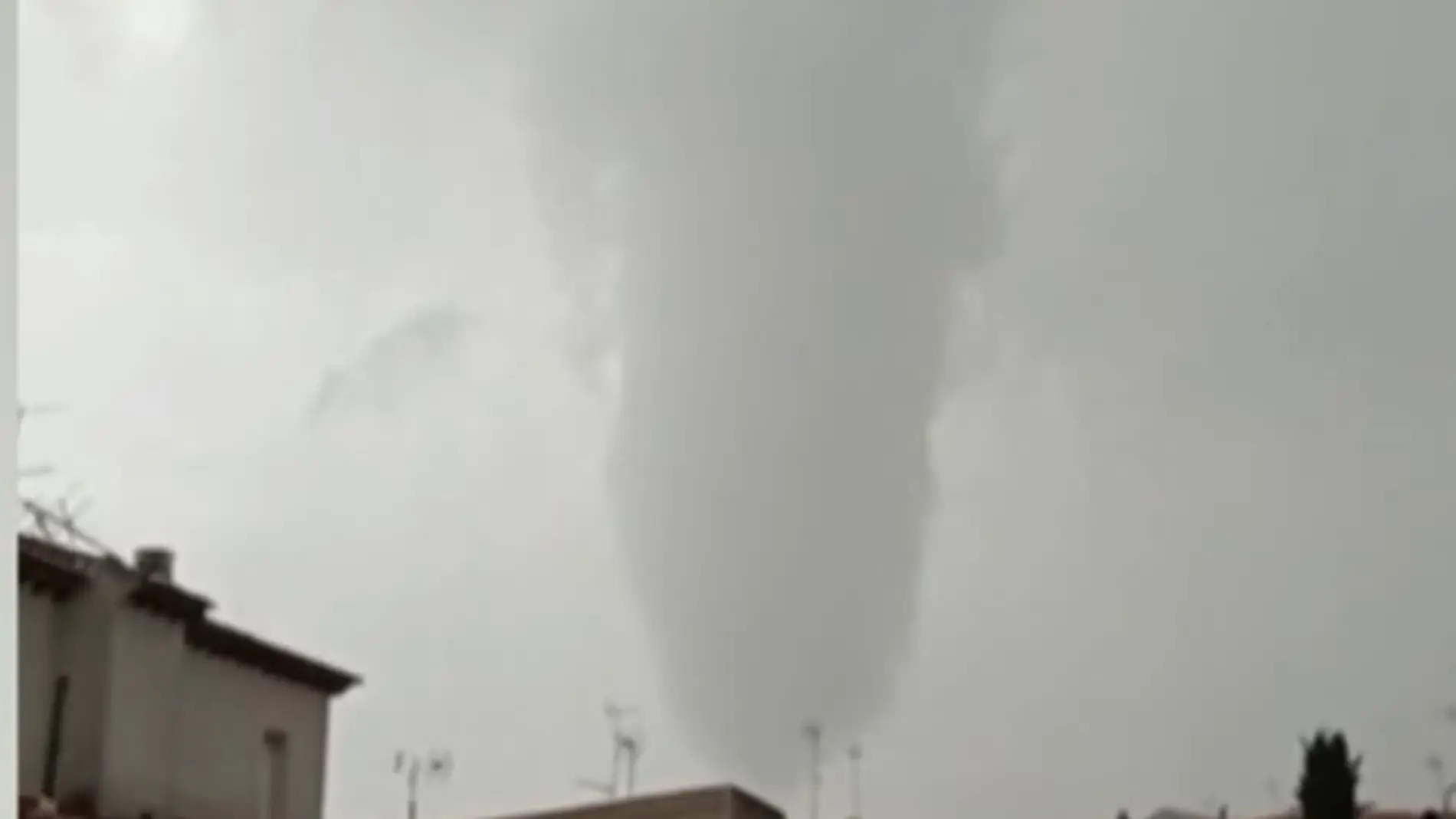 Villacañas hace balance de daños tras el tornado del sábado