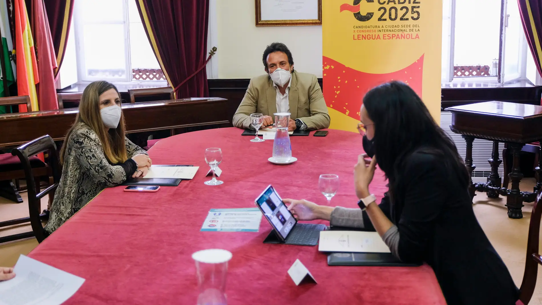 Diputación se adhiere a la candidatura de Cádiz para albergar el X Congreso de la Lengua Española