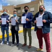 El Ayuntamiento de Rafal autoriza que las aguas residuales de la calle Cantalobos pertenecientes al termino municipal de Orihuela se conduzcan a través de su red de alcantarillado municipal El Ayuntamiento de Rafal autoriza que las aguas residuales de la calle Cantalobos pertenecientes al termino municipal de Orihuela se conduzcan a través de su red de alcantarillado municipal