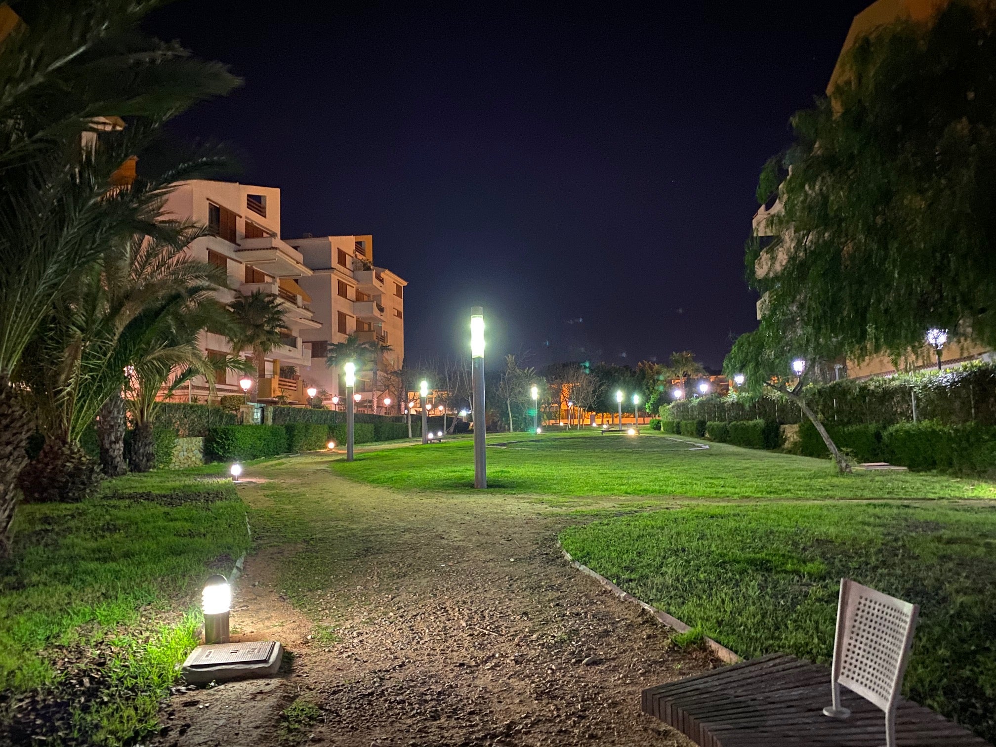 Sandra Sánchez ha destacado el gran trabajo del personal que forma parte del Área de Alumbrado Público del Ayuntamiento de Torrevieja Sandra Sánchez ha destacado el gran trabajo del personal que forma parte del Área de Alumbrado Público del Ayuntamiento de Torrevieja