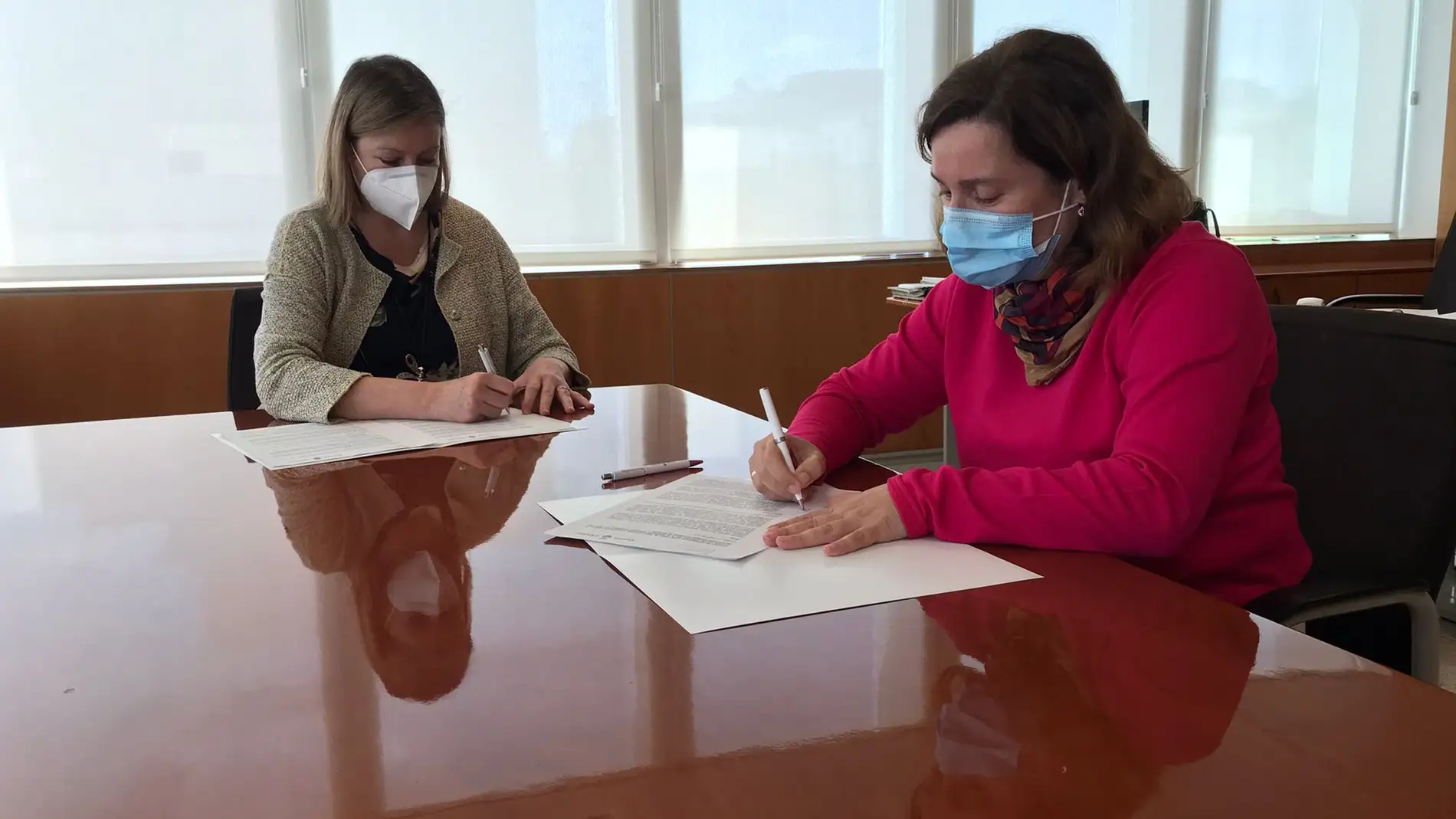 El Consell de Ibiza y el área de Salud firman un convenio para la realización de estancias formativas de especialistas sanitarios 