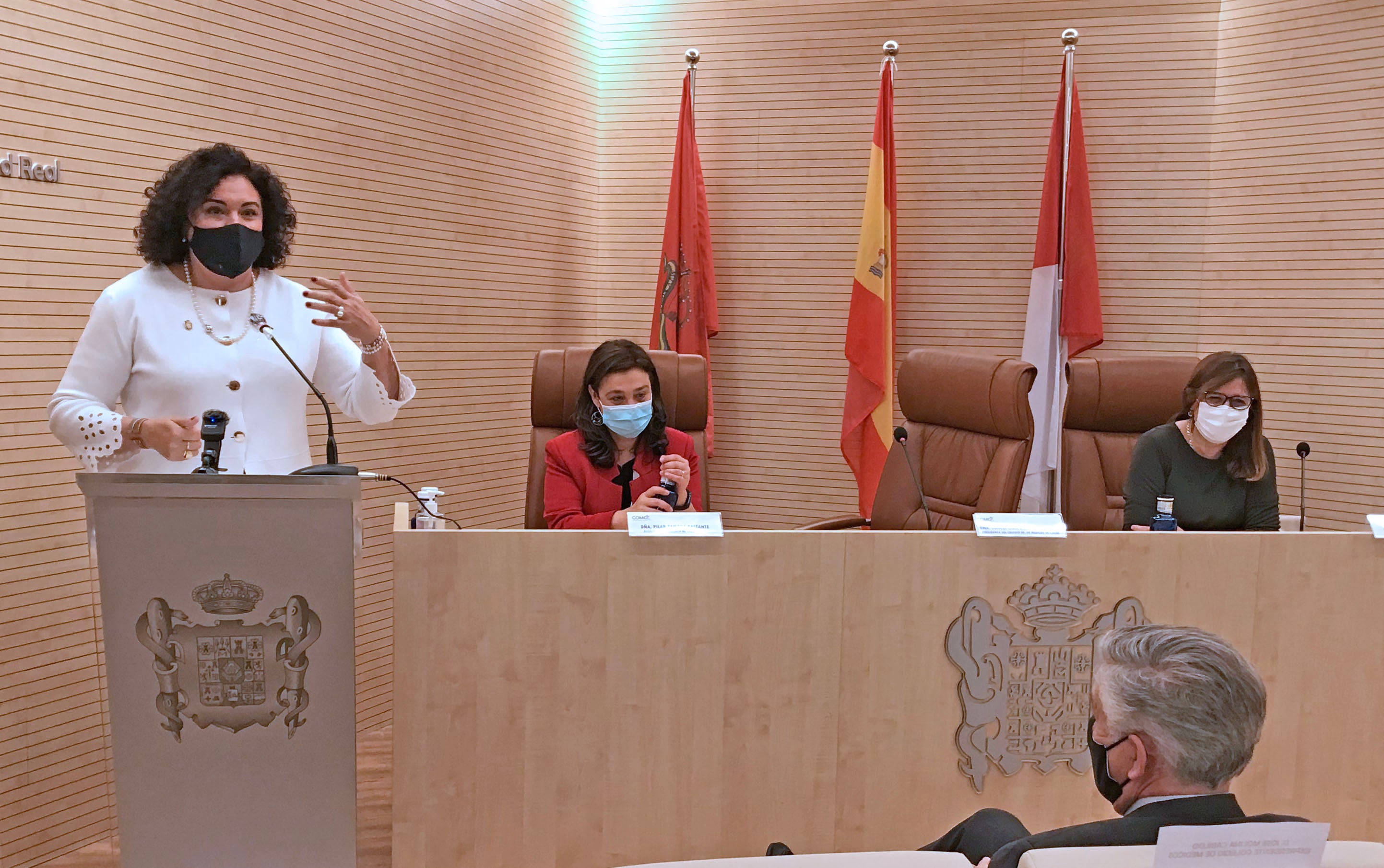 Entrevista en Mas de Uno Ciudad Real a la nueva Presidenta del Colegio de Médicos de Ciudad Real. Entrevista en Mas de Uno Ciudad Real a la nueva Presidenta del Colegio de Médicos de Ciudad Real.