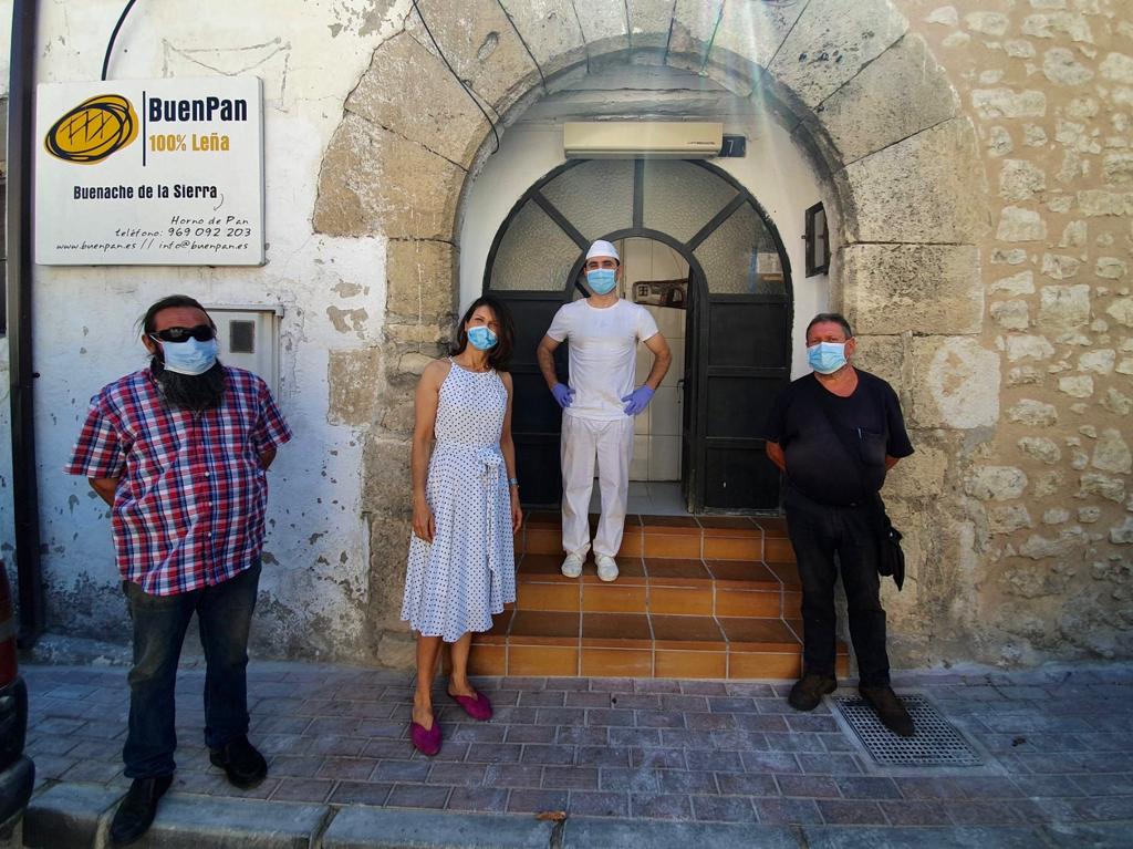 Convocan ayudas en Cuenca para mantener el comercio en los pequeños pueblos Convocan ayudas en Cuenca para mantener el comercio en los pequeños pueblos