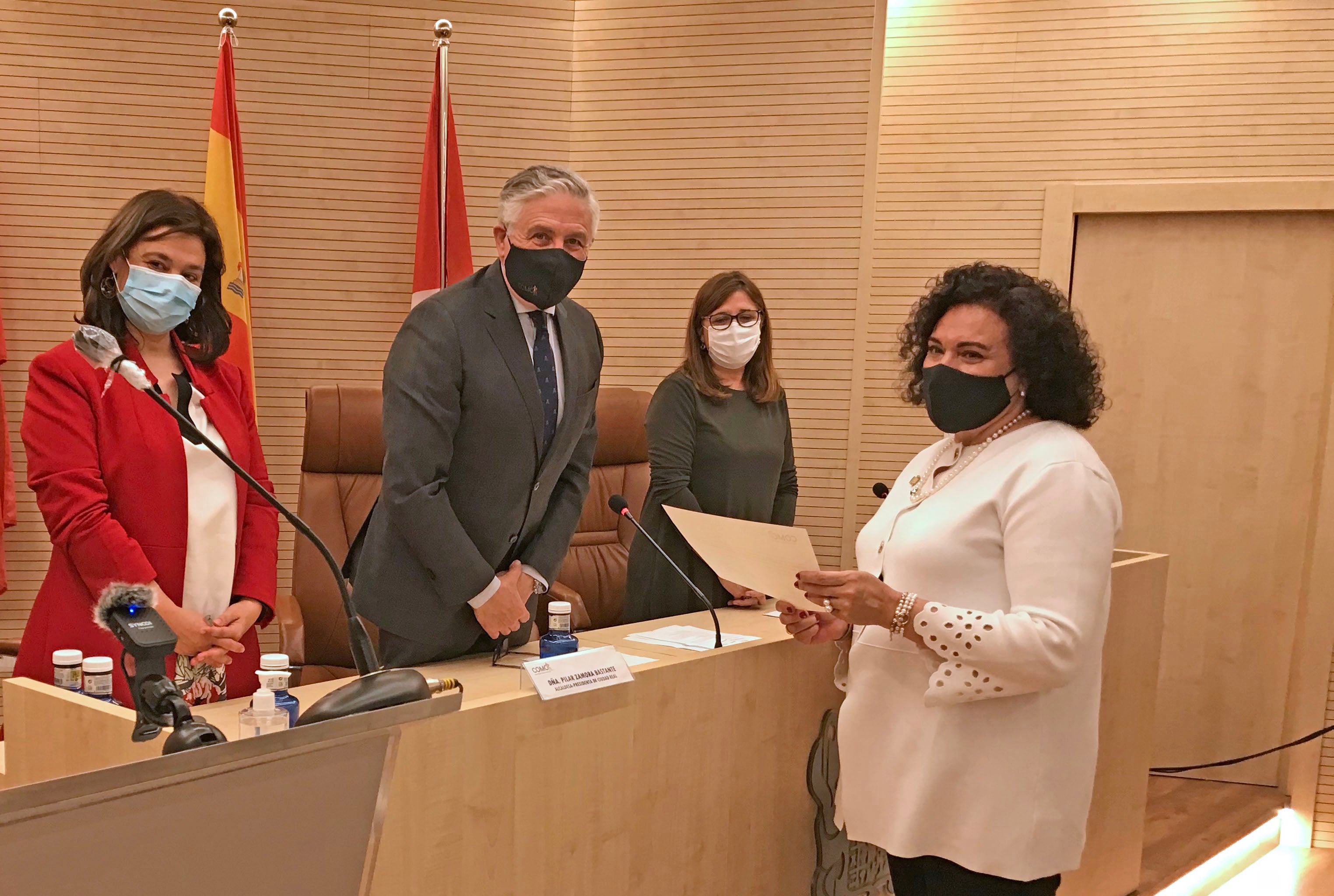 Concepción Villafañez: "La pandemia ha puesto en el punto de mira el valor de la medicina y sus profesionales" Concepción Villafañez: "La pandemia ha puesto en el punto de mira el valor de la medicina y sus profesionales"