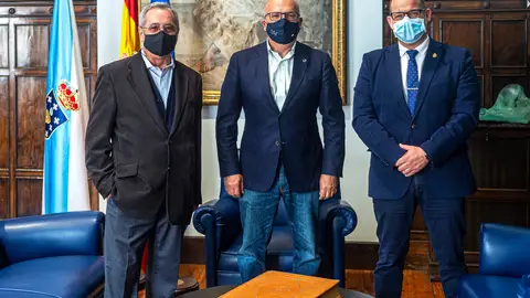 A Deputación potenciará o “Museo do Médico Rural”, en Maceda José Manuel Lage, Manuel Baltar e Rubén Quintas