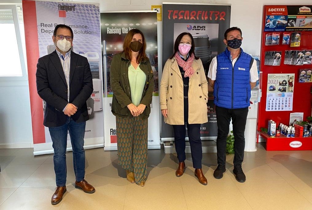 Rosa Melchor visita las nuevas instalaciones de "Tecnofiltro" Rosa Melchor visita las nuevas instalaciones de "Tecnofiltro"