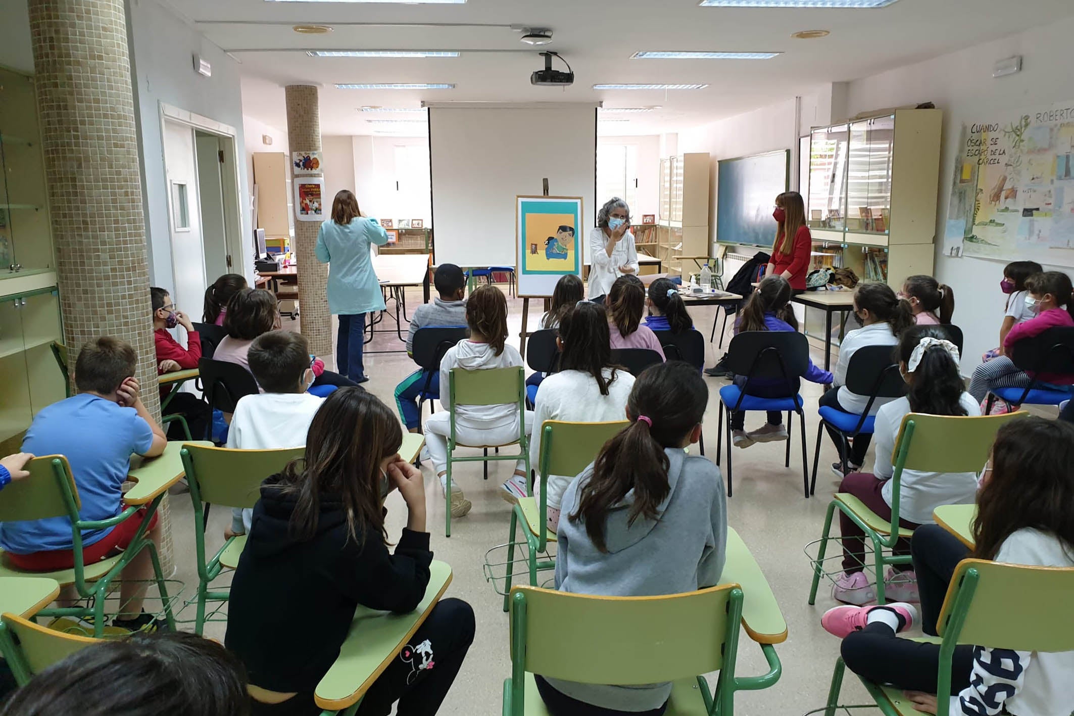 La Biblioteca Municipal Cervantes e Inés Vilpi acercan a los escolares el mundo de la ilustración en los cuentos La Biblioteca Municipal Cervantes e Inés Vilpi acercan a los escolares el mundo de la ilustración en los cuentos
