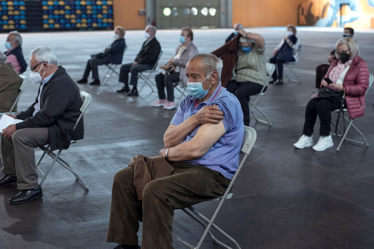 Suben de nuevo a 100 los casos de coronavirus en las últimas 24 horas aunque no hay que lamentar fallecidos Suben de nuevo a 100 los casos de coronavirus en las últimas 24 horas aunque no hay que lamentar fallecidos