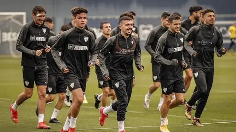 El Málaga viaja a Las Palmas con las bajas de Luis Muñoz, Mejías y Escassi Fútbol