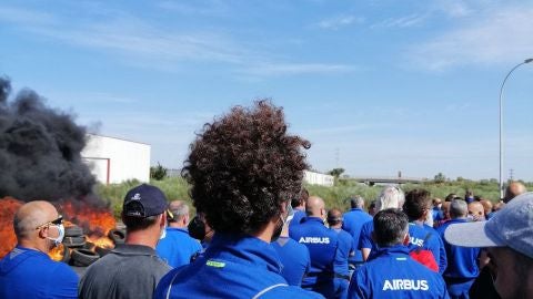 Trabajadores de Airbus durante las protestas