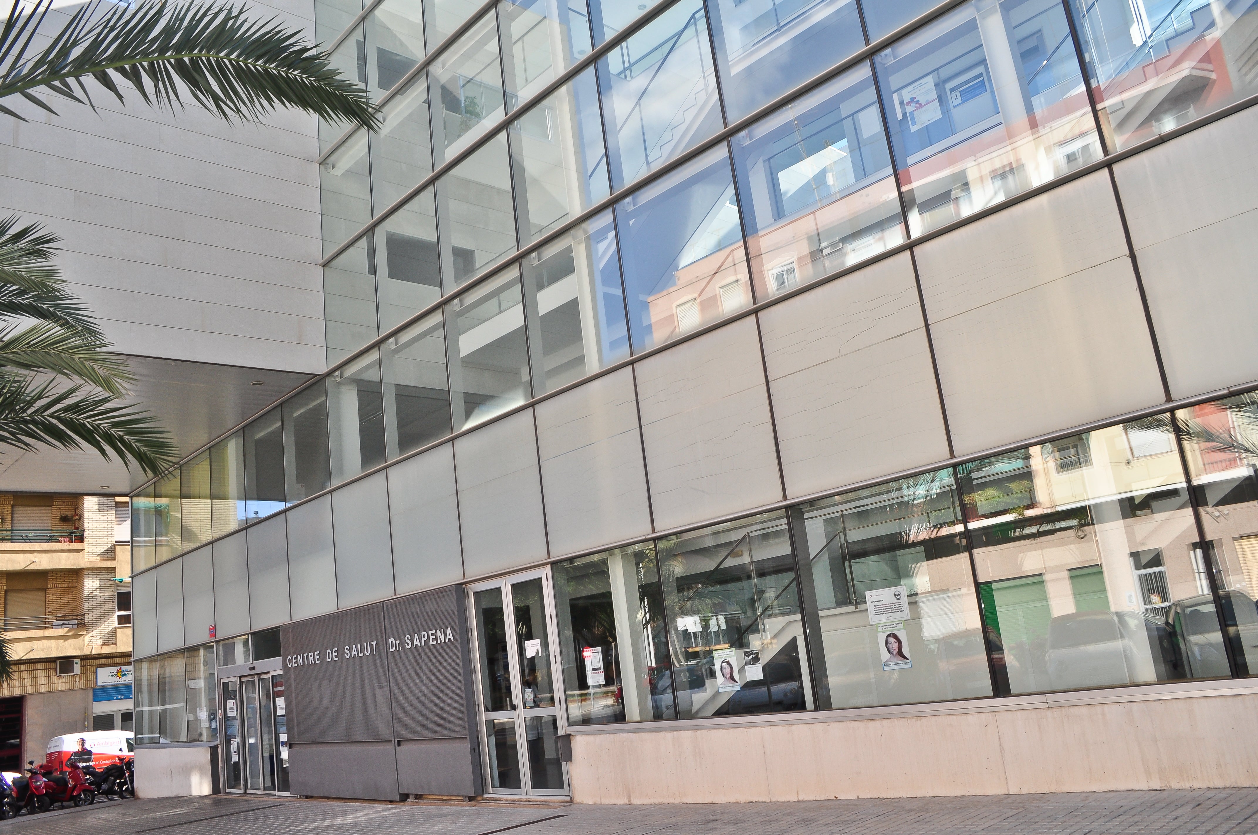 Profesionales del centro de salud Dr. Sapena concienciarán a la población sobre el autocuidado en tiempos de Covid Profesionales del centro de salud Dr. Sapena concienciarán a la población sobre el autocuidado en tiempos de Covid