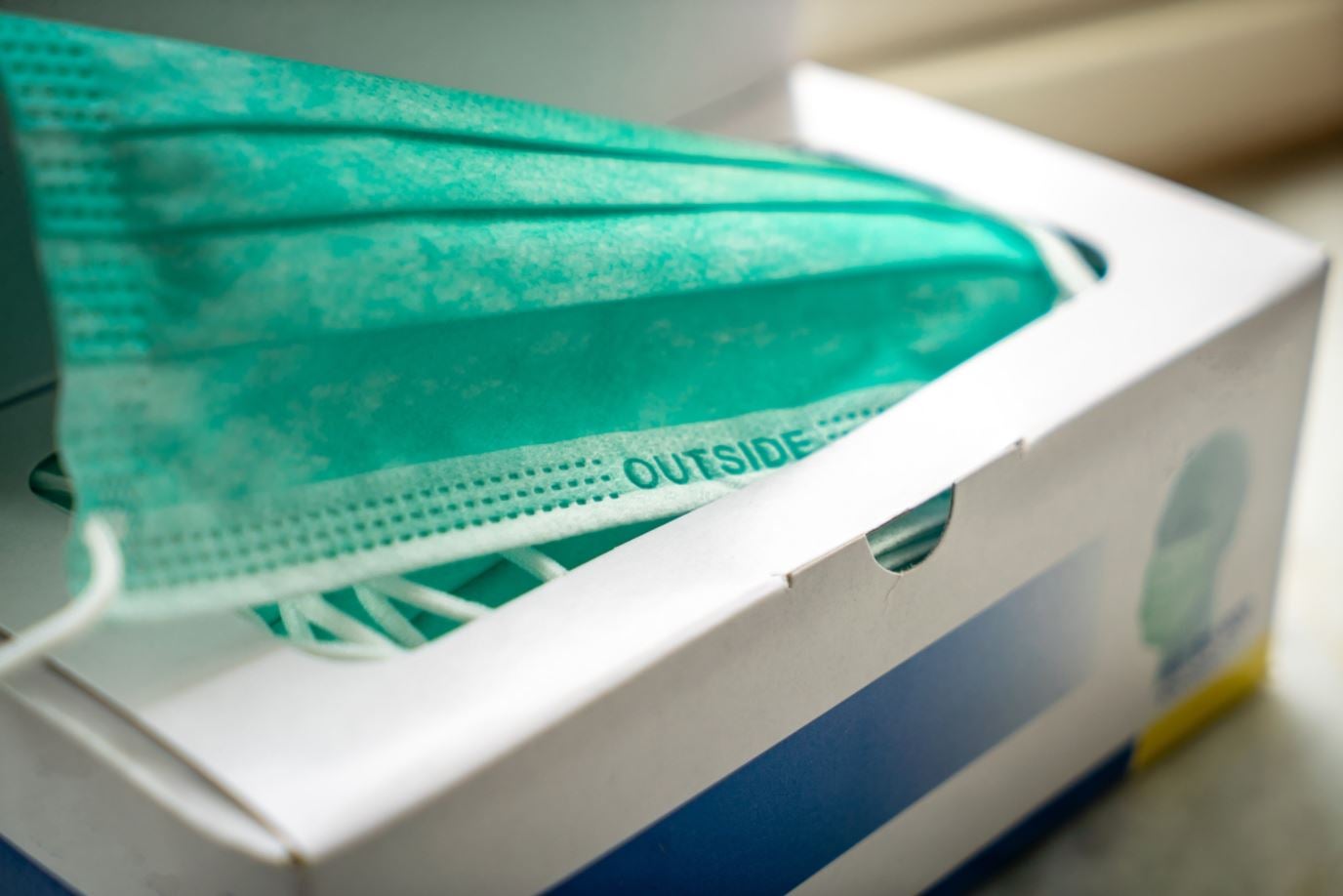 El epidemiólogo ciudadrealeño Juan Castell no ve oportuno eliminar ya las mascarillas en espacios abiertos El epidemiólogo ciudadrealeño Juan Castell no ve oportuno eliminar ya las mascarillas en espacios abiertos