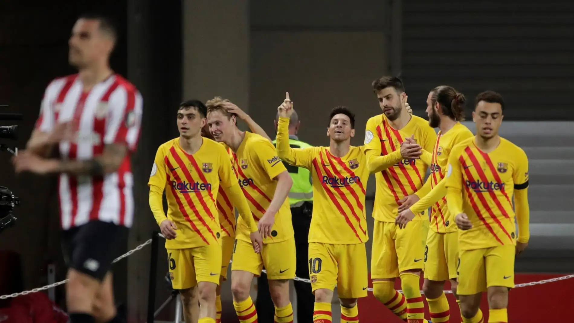 Leo Messi celebra su gol, tercero del equipo ante el Athletic