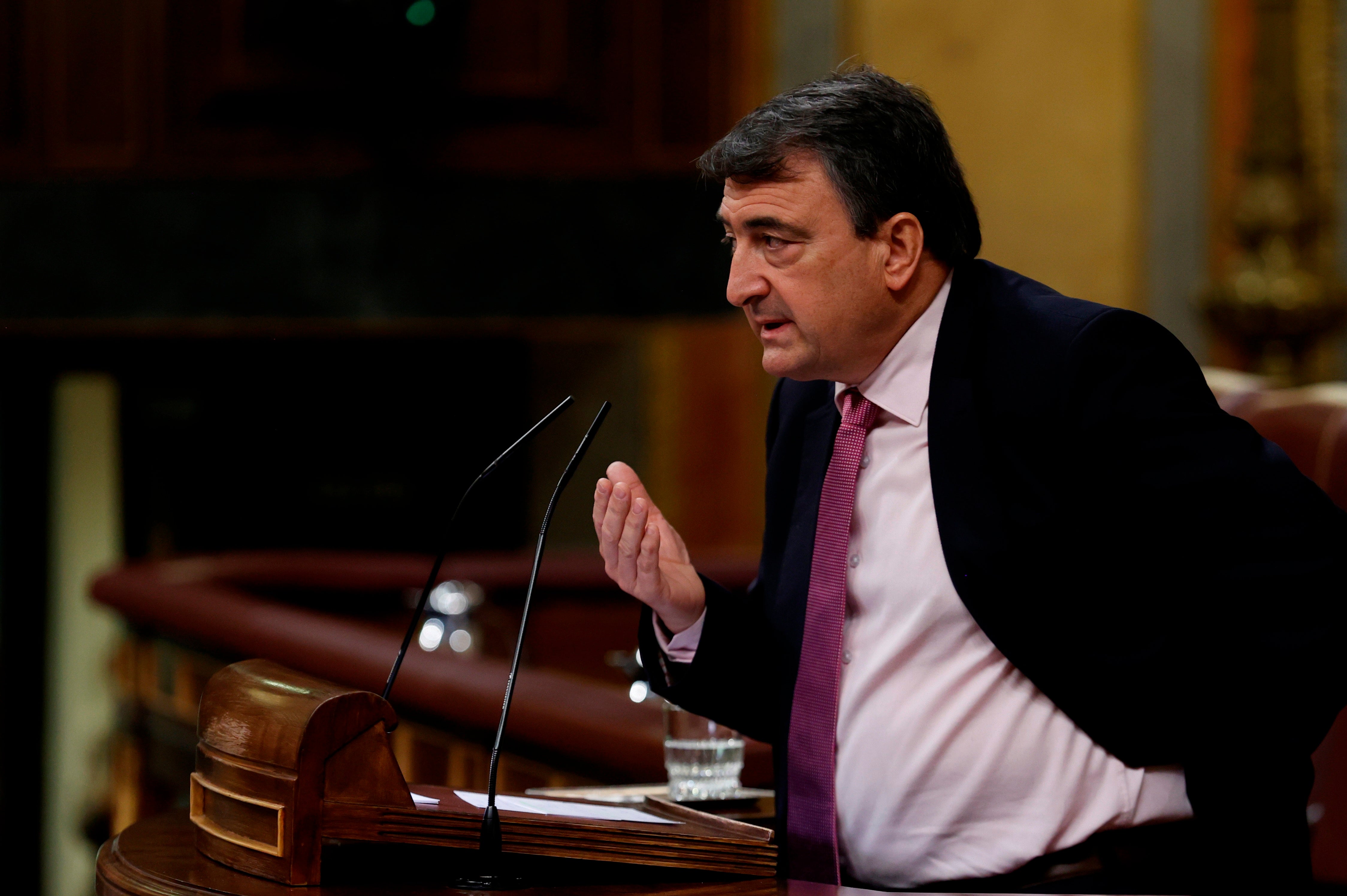 El PNV no presentará enmienda a la totalidad a los Presupuestos a cambio de gestionar el Ingreso Mínimo Vital El PNV no presentará enmienda a la totalidad a los Presupuestos a cambio de gestionar el Ingreso Mínimo Vital