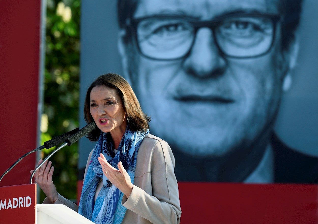 Reyes Maroto: "Pedro Sánchez ha entendido que mi papel está ahora en Madrid" Reyes Maroto: "Pedro Sánchez ha entendido que mi papel está ahora en Madrid"