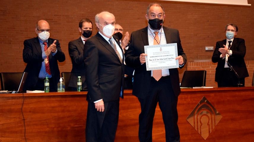 El veterinario José Julián Garde es nombrado miembro de la Academia de Medicina de Castilla-La Mancha El veterinario José Julián Garde es nombrado miembro de la Academia de Medicina de Castilla-La Mancha