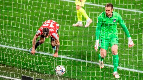 El Atl&eacute;tico de Madrid pierde en San Mam&eacute;s ante el Athletic y pone la Liga al rojo vivo