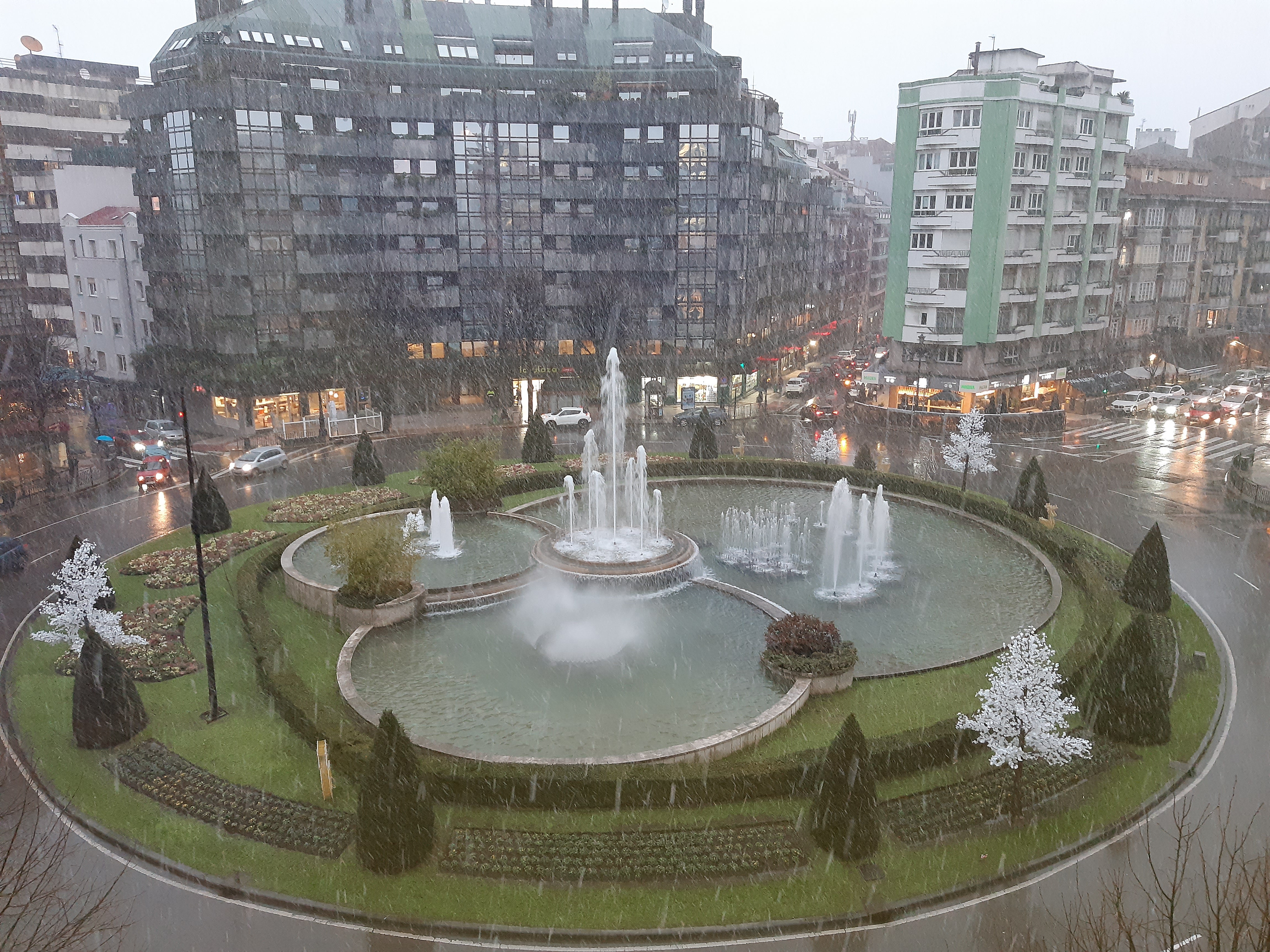 Nuboso con alguna tormenta y temperaturas estables Nuboso con alguna tormenta y temperaturas estables