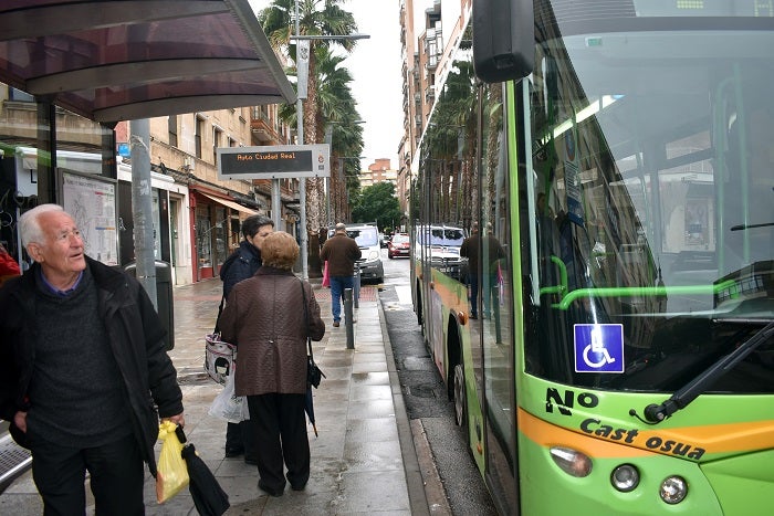 El jueves entran en vigor los descuentos en los abonos del bus de Ciudad Real y Avant El jueves entran en vigor los descuentos en los abonos del bus de Ciudad Real y Avant