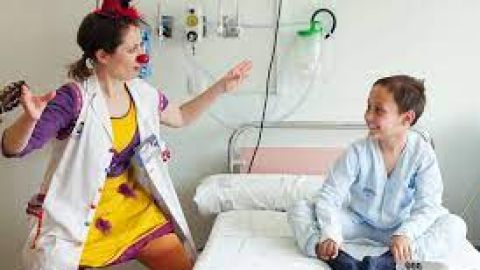 Payasa en el Hospital General Universitario de Elche