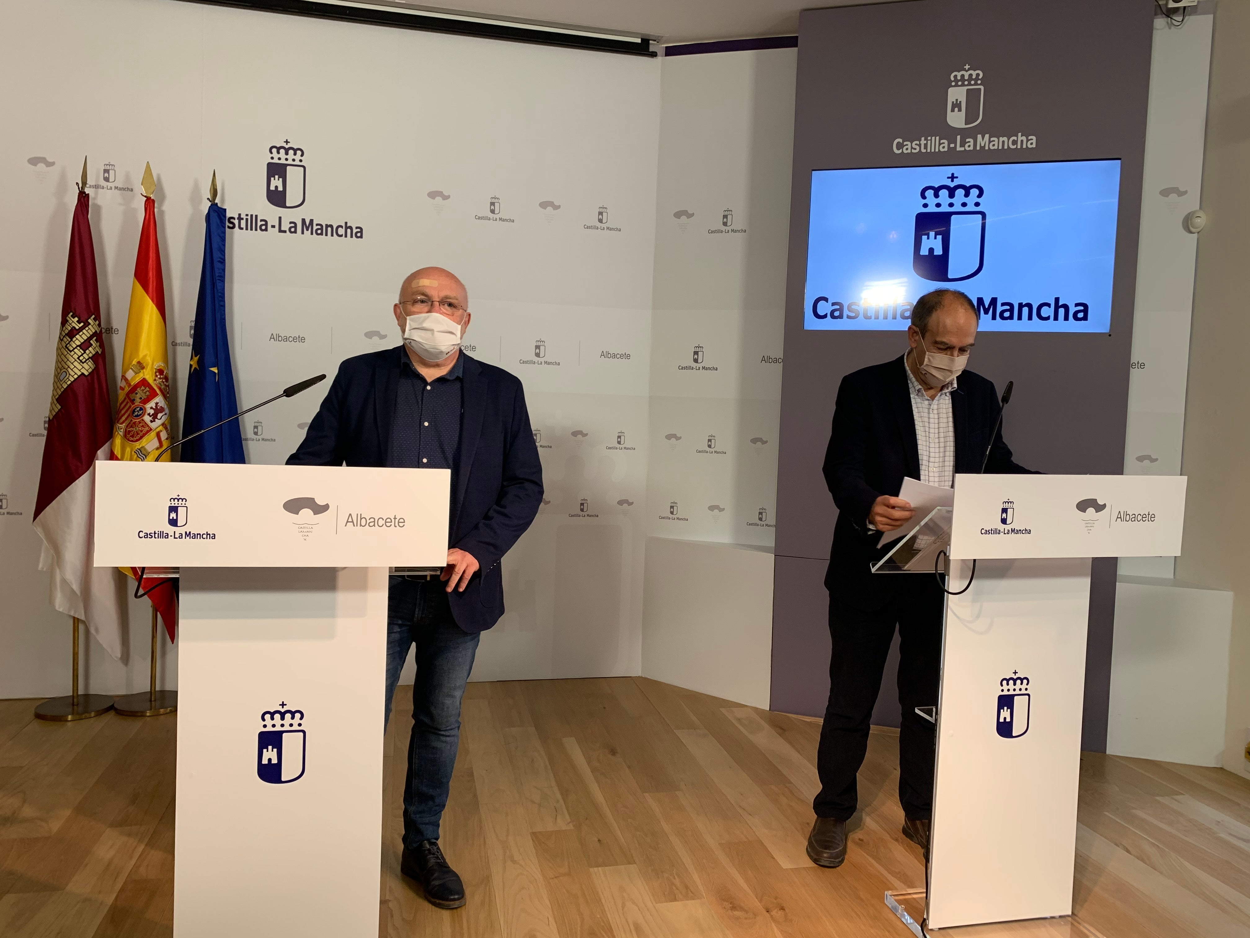 Más de 12.000 pymes y autónomos se han beneficiado de las ayudas de la Junta Más de 12.000 pymes y autónomos se han beneficiado de las ayudas de la Junta