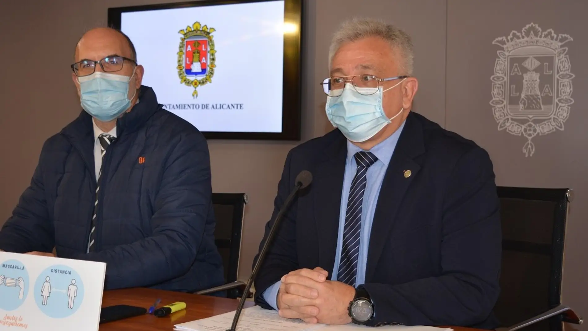 Manuel Villar y Antonio Manresa tras la Junta Local de Gobierno