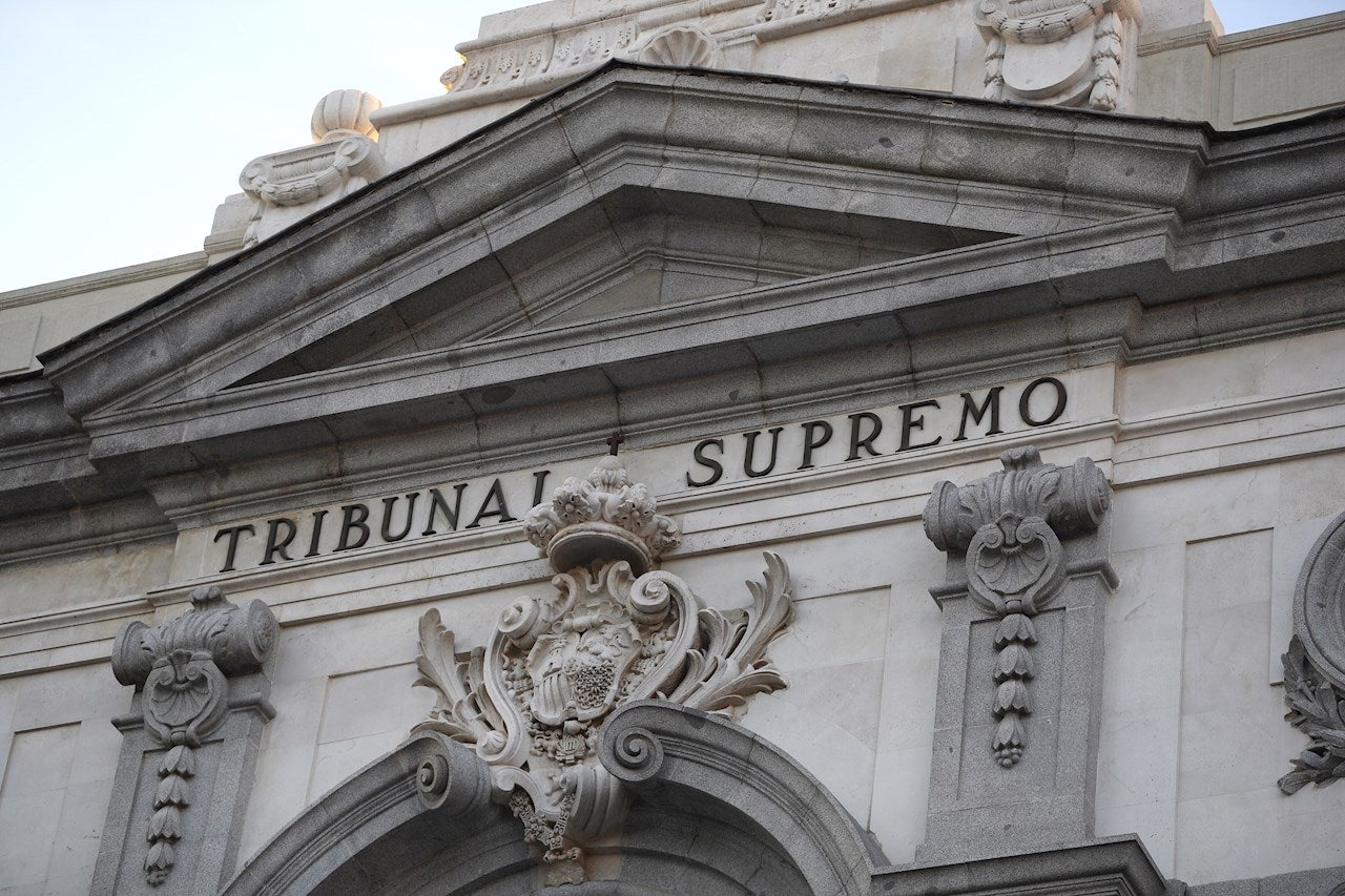 Los periódicos hablan del dictamen del Supremo y su rechazo del indulto Los periódicos hablan del dictamen del Supremo y su rechazo del indulto