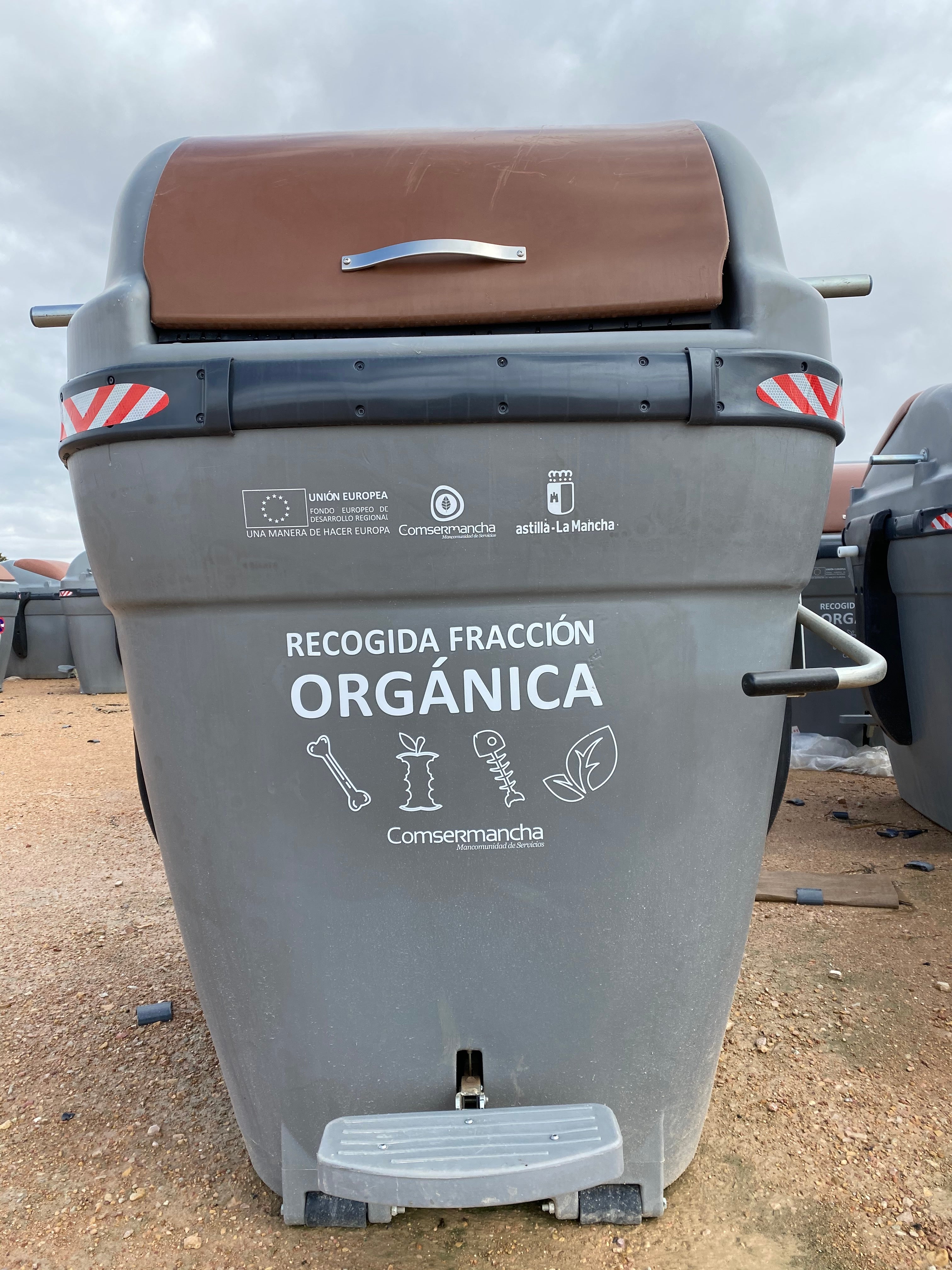 Contenedor marrón Contenedor marrón