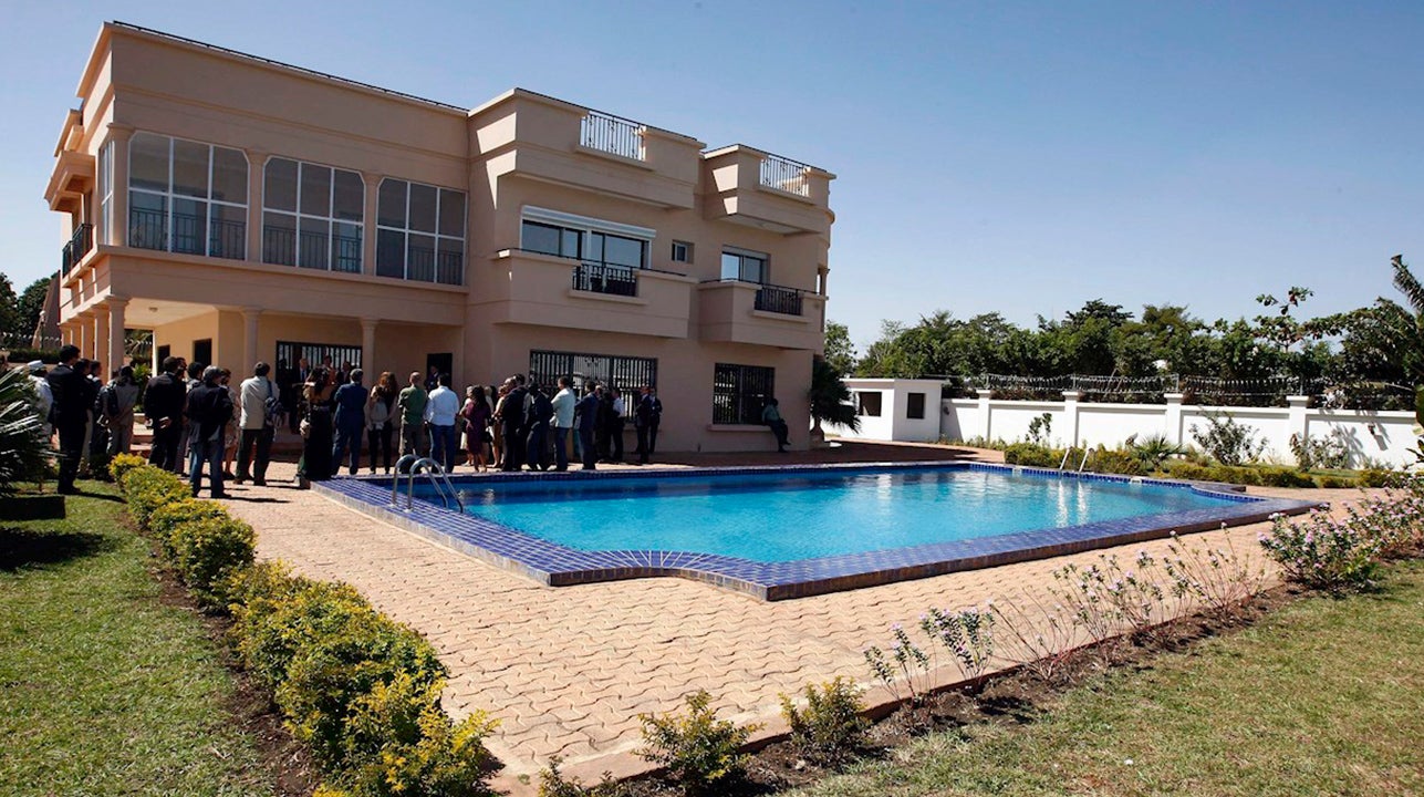 Los periodistas David Beriáin y Roberto Fraile mueren asesinados tras una emboscada en Burkina Faso Los periodistas David Beriáin y Roberto Fraile mueren asesinados tras una emboscada en Burkina Faso