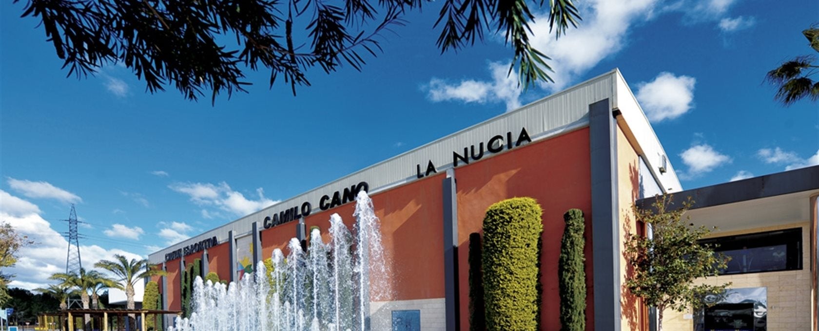 La Nucía licita por 1,8 millones la reapertura de la piscina climatizada tras más de un año cerrada La Nucía licita por 1,8 millones la reapertura de la piscina climatizada tras más de un año cerrada