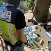 La Policía desmantela en Valdepeñas el laboratorio de anabolizantes y hormonas más activo de Europa La Policía desmantela en Valdepeñas el laboratorio de anabolizantes y hormonas más activo de Europa
