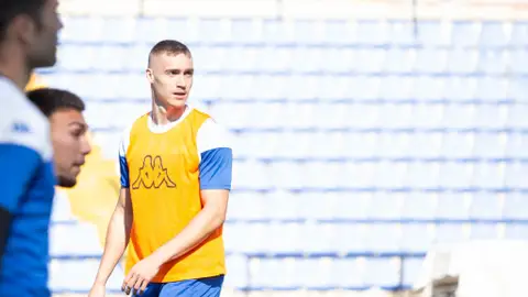 Manu Garrido, durante un entrenamiento con el Hércules. Manu Garrido, durante un entrenamiento con el Hércules.