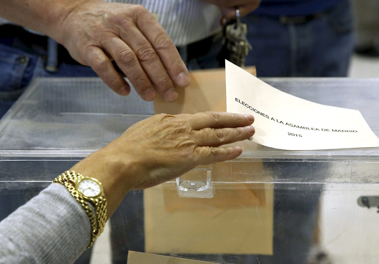 Así será el protocolo sanitario para las elecciones en Madrid Así será el protocolo sanitario para las elecciones en Madrid