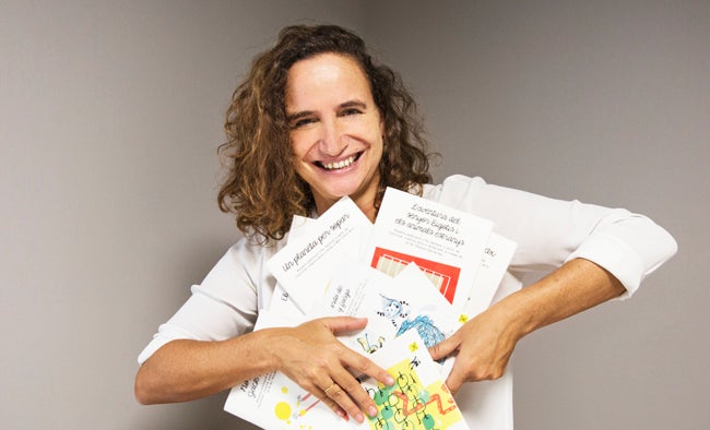 Roser Ballesteros proposa la PictoEscriptura com a eina per millorar les capacitats lingüístiques de l’alumnat Roser Ballesteros proposa la PictoEscriptura com a eina per millorar les capacitats lingüístiques de l’alumnat