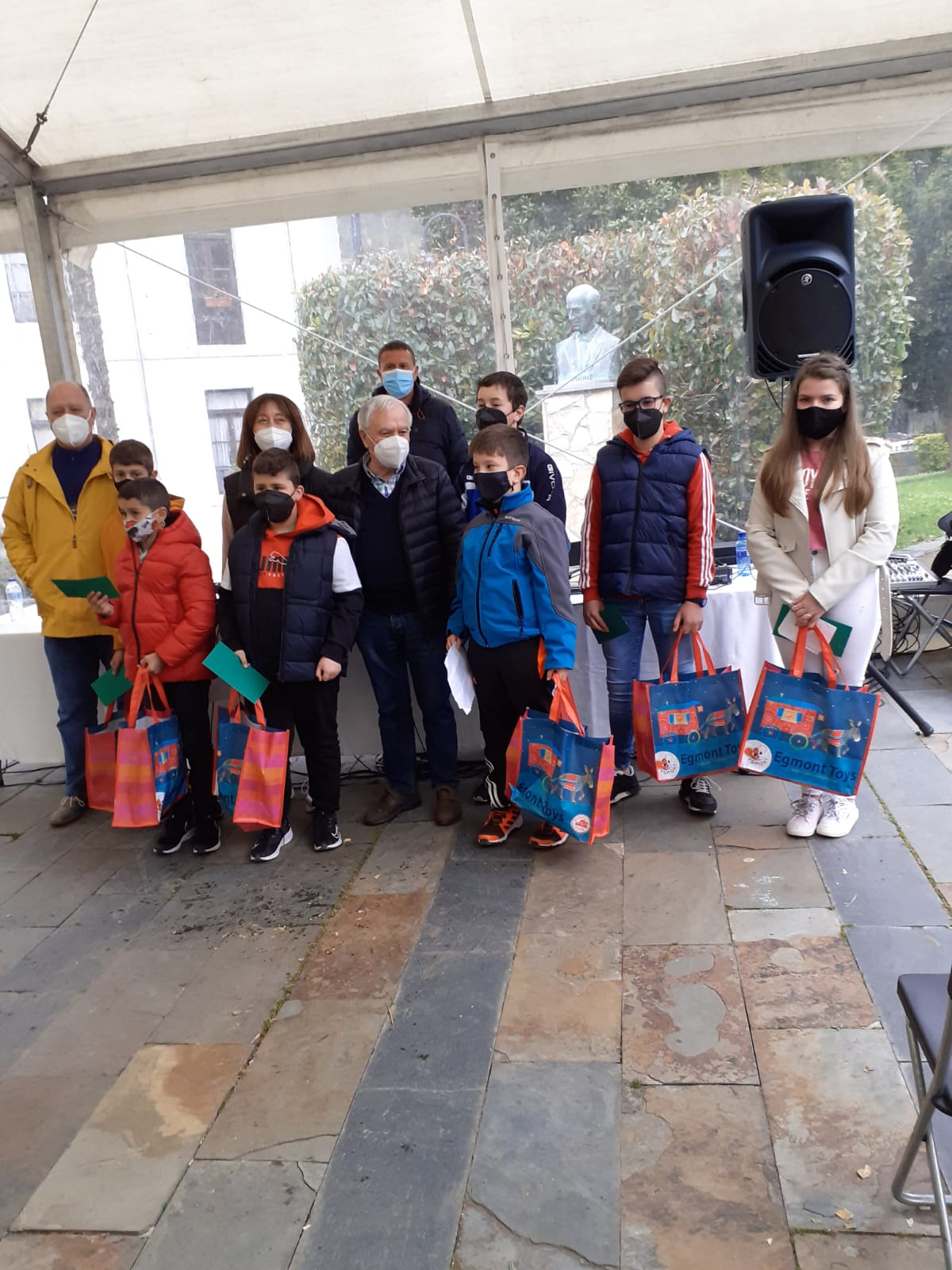 La Brújula de Cangas del Narcea 28/04/2021 La Brújula de Cangas del Narcea 28/04/2021