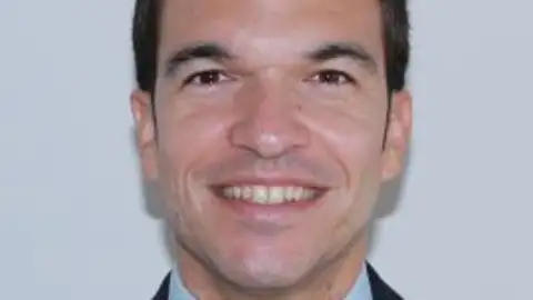 Salgado dental Institute ofrece el tratamiento más personalizado, resolviendo todas las dudas con una información veraz a cada nuevo paciente clinica dental