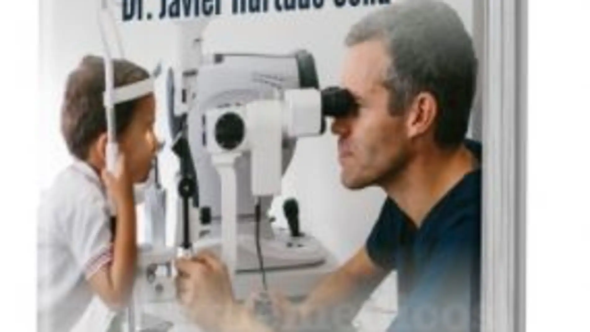 El oftalmólogo Javier Hurtado publica ‘Soluciona tu estrabismo’ y "El estrabismo infantil tiene cura"