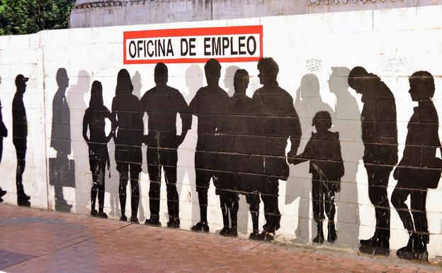Ciudad Real registra 6.300 parados más y se destruyen 3.100 empleos en el primer trimestre del año Ciudad Real registra 6.300 parados más y se destruyen 3.100 empleos en el primer trimestre del año