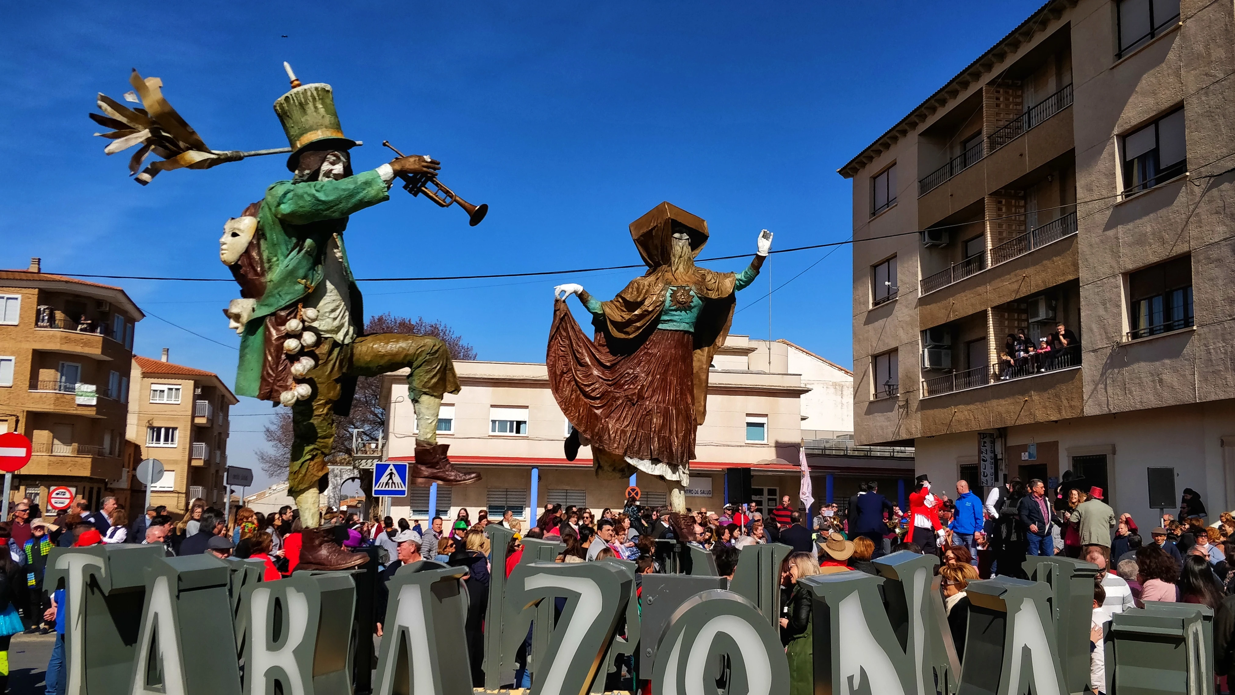 Escultura dedicada al Carnaval en Tarazona 