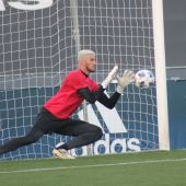 El ex del Marbella Godino será titular