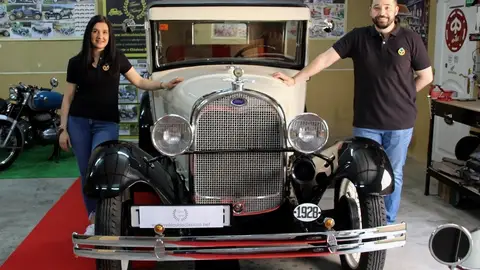 Emi Naranjo y Manuel Torres Emi Naranjo y Manuel Torres