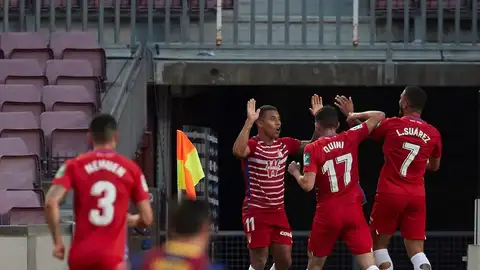 El Granada da la sorpresa en el Camp Nou y el Barcelona no asalta el liderato de la Liga El Granada da la sorpresa en el Camp Nou y el Barcelona no asalta el liderato de la Liga