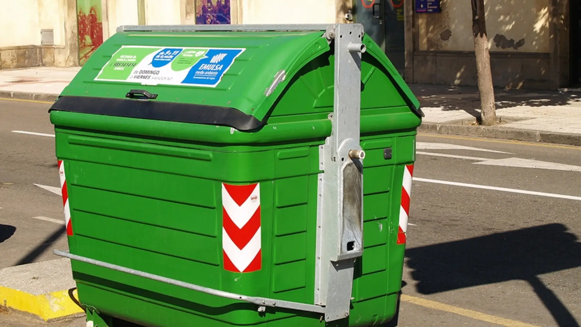 Contenedor de basura en Gijón