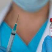 En mayo comenzará la vacunación de personas menores de 59 años