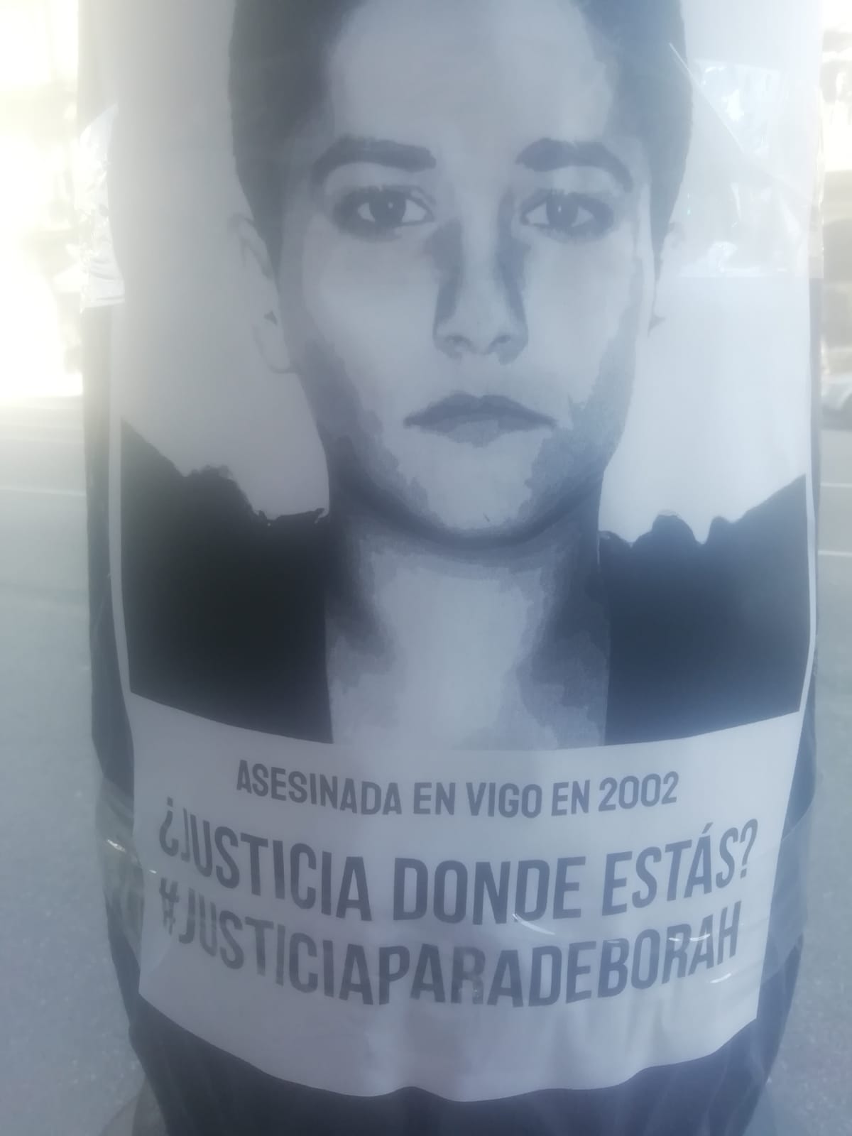La familia de Déborah Fernández urge explicaciones por el hallazgo de documentación traspapelada La familia de Déborah Fernández urge explicaciones por el hallazgo de documentación traspapelada
